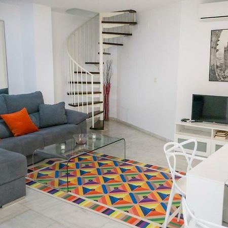 Rentalsevilla Espacioso Duplex En La Puerta Real エクステリア 写真