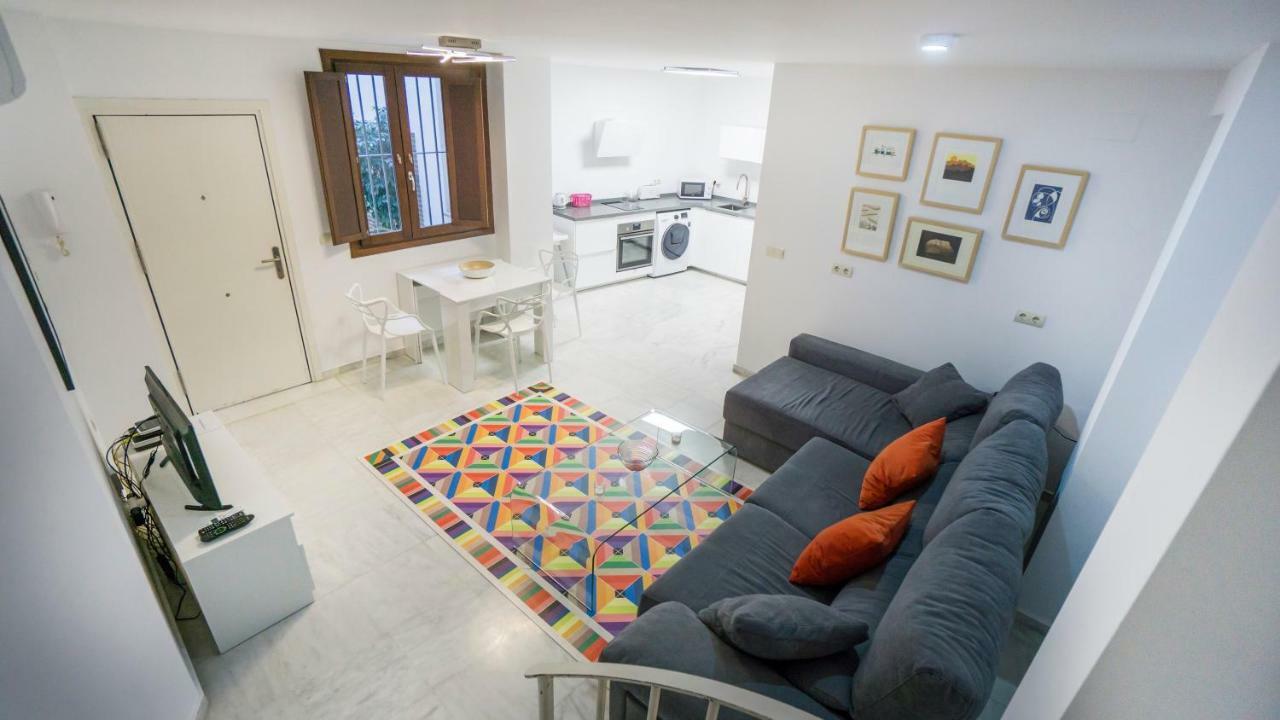 Rentalsevilla Espacioso Duplex En La Puerta Real エクステリア 写真