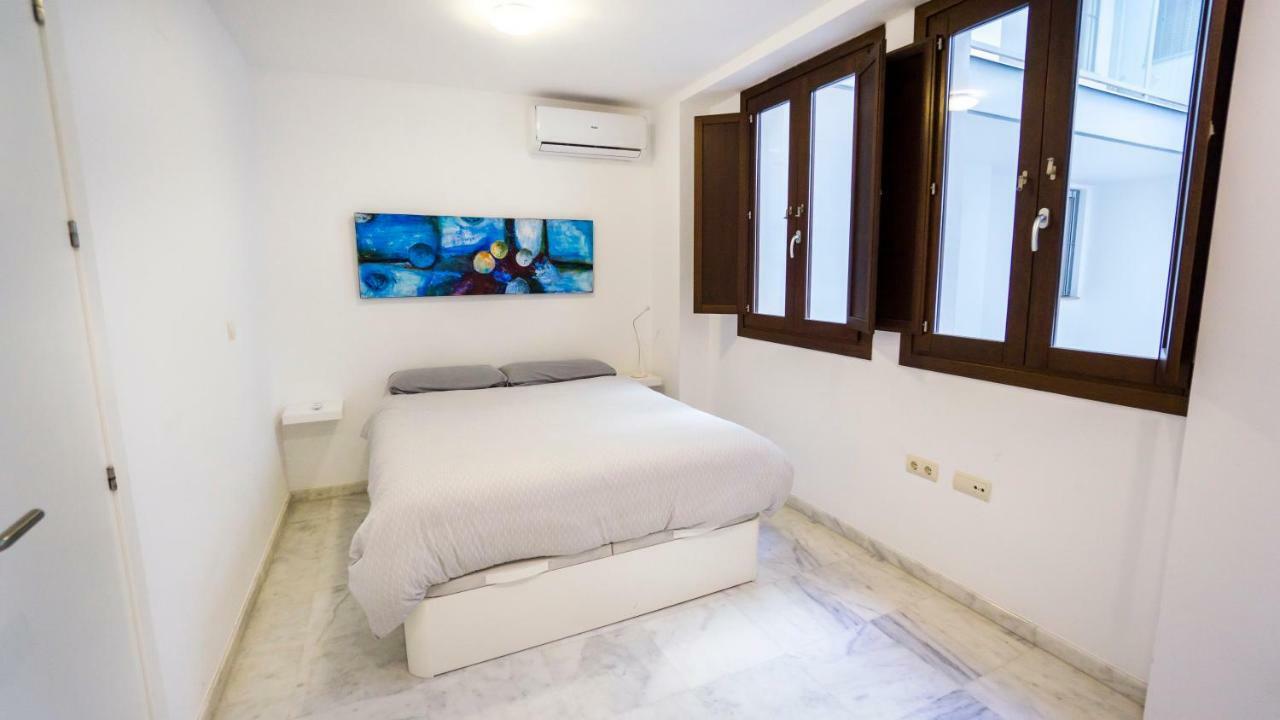 Rentalsevilla Espacioso Duplex En La Puerta Real エクステリア 写真